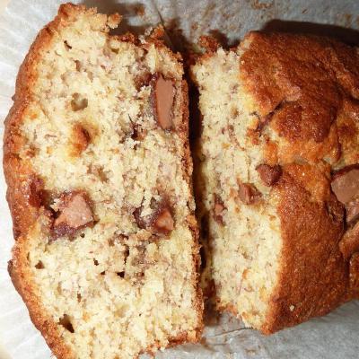 Chocolate-Chip Banana Cake Recipe